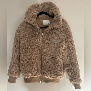 Aritzia Wilfred Free Tan Sherpa Jacket